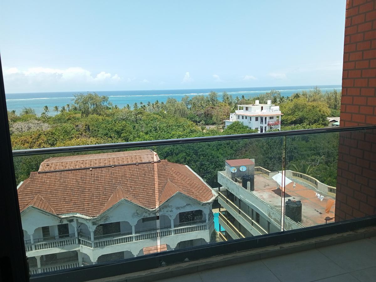 Serviced 5 Bed Apartment with En Suite at Mombasa - 10