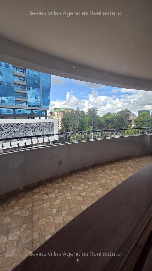 4 Bed Apartment with En Suite at General Mathenge - 10