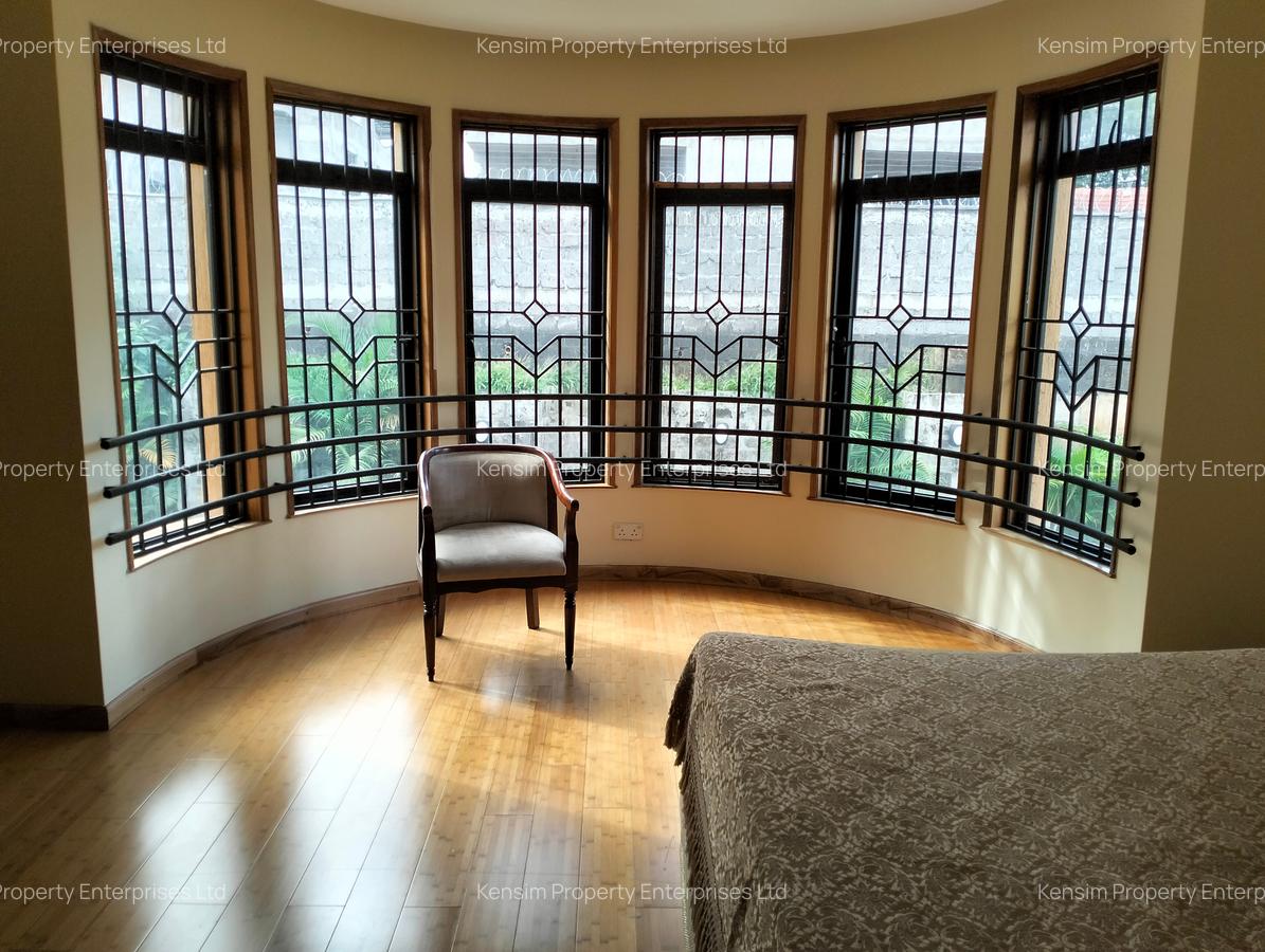 5 Bed Townhouse with En Suite in Kyuna - 4