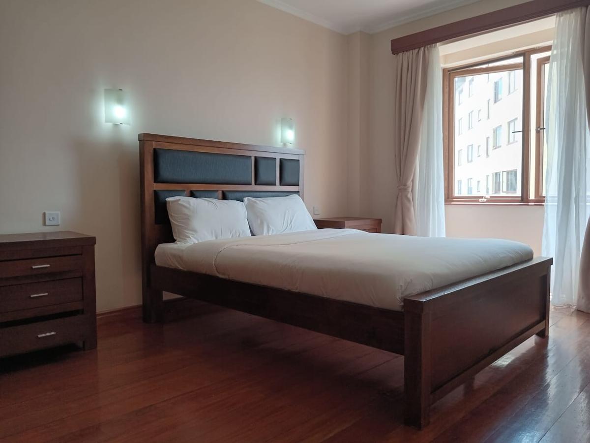 Serviced 2 Bed Apartment with En Suite in Upper Hill - 10