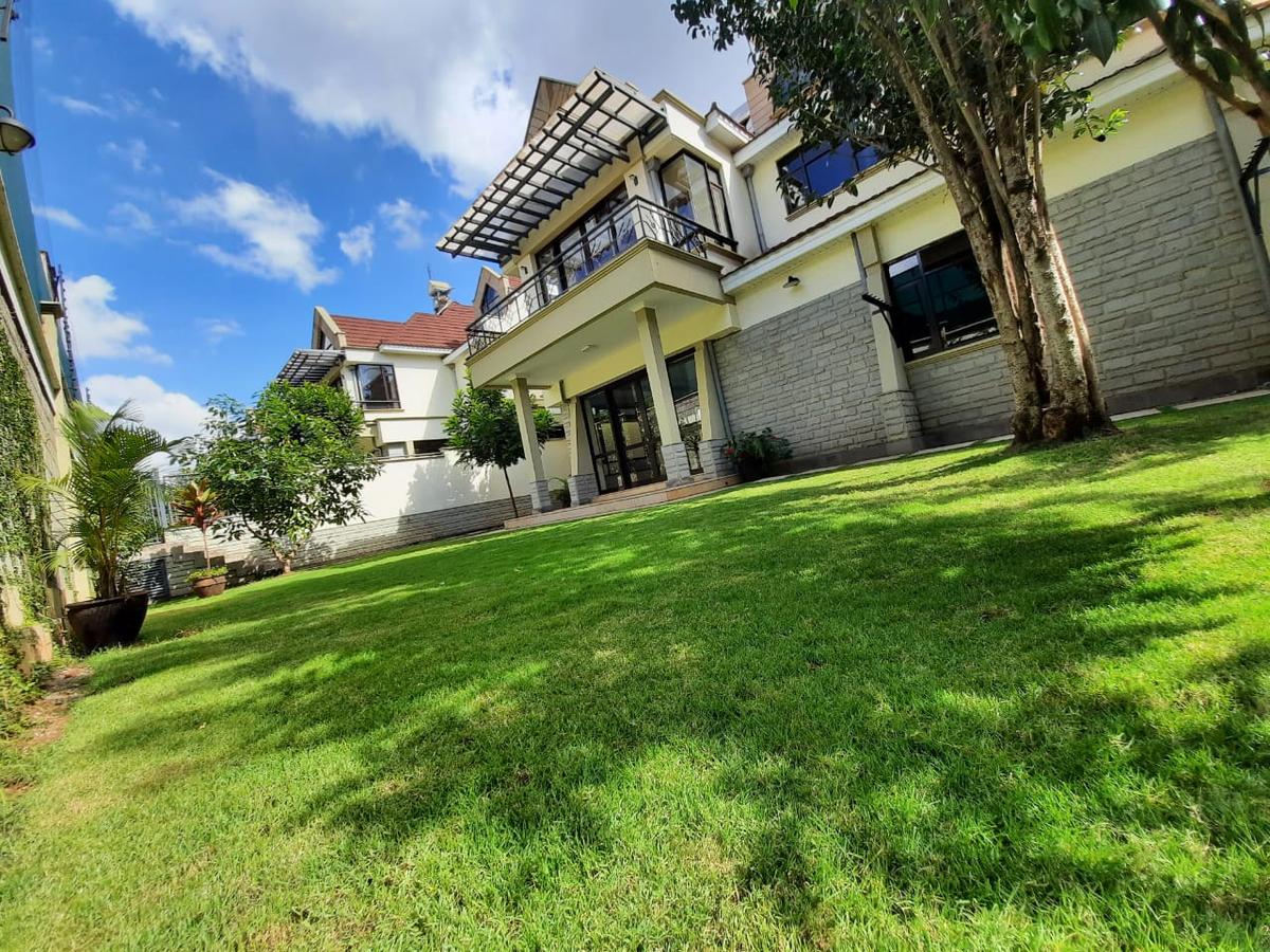 5 Bed Townhouse with En Suite in Lavington - 10