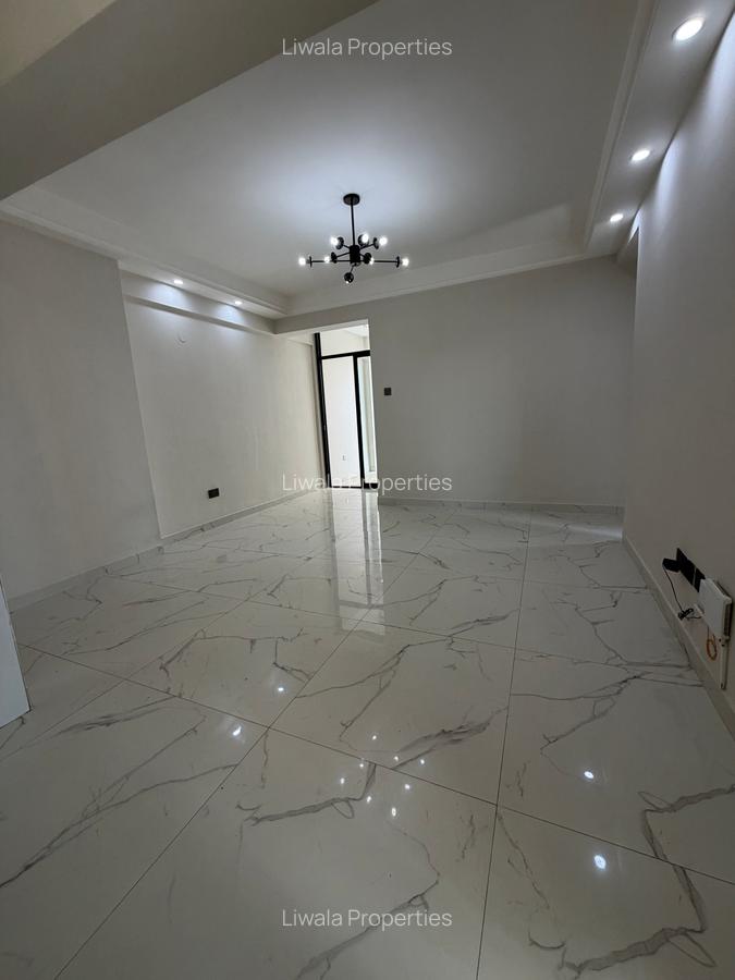 2 Bed Apartment with En Suite in Kilimani - 5
