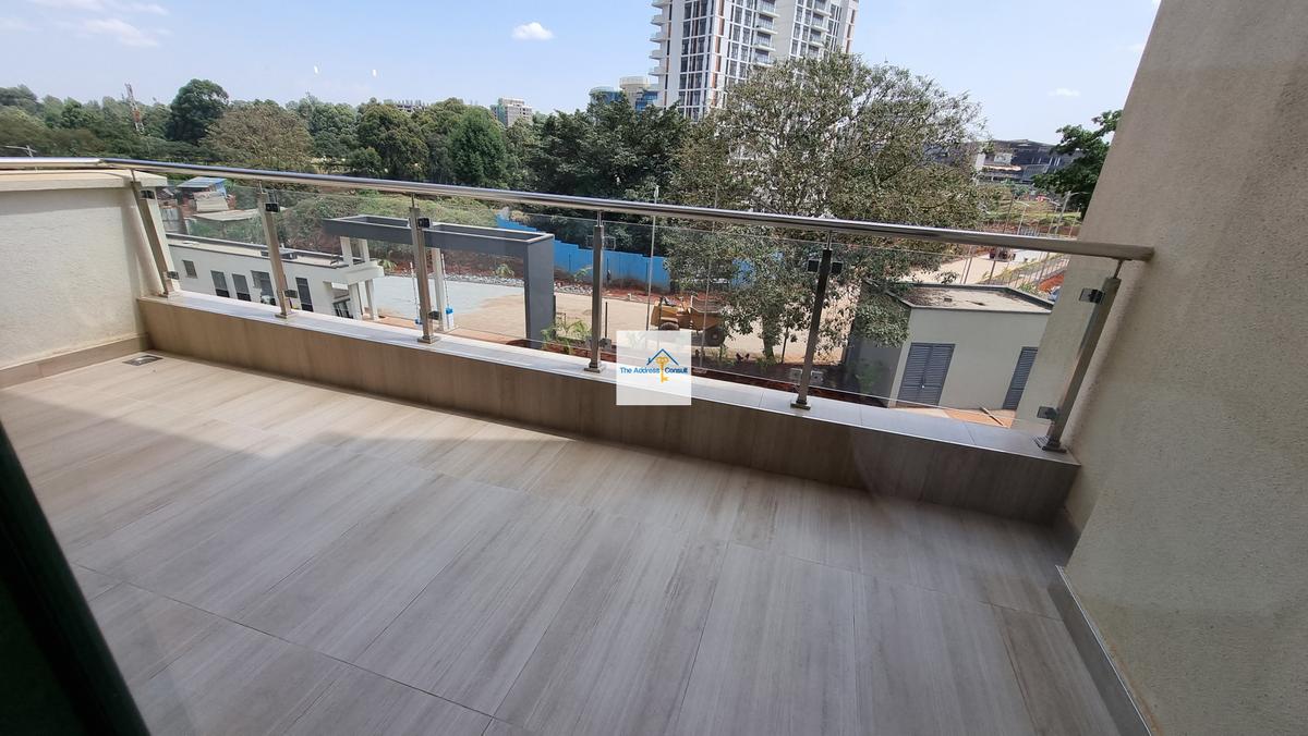 4 Bed House with En Suite in Runda - 9