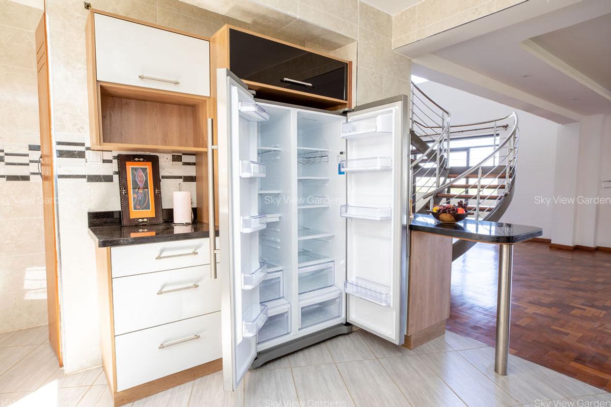 5 Bed Apartment with En Suite at Church Road - 2