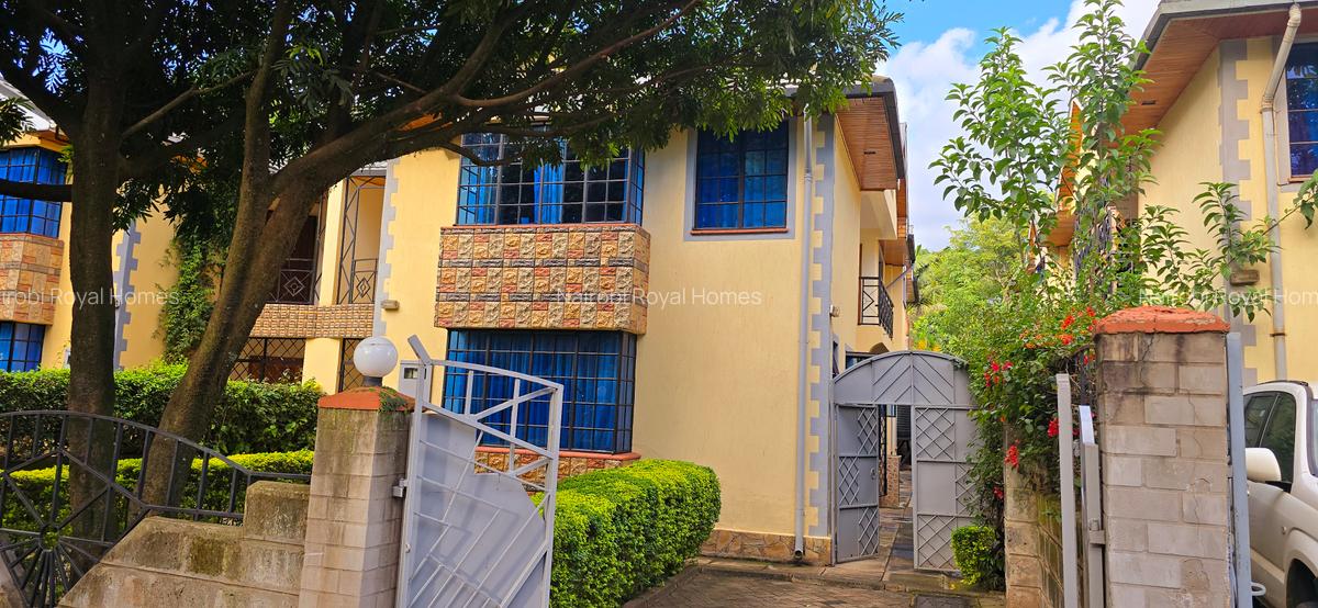 4 Bed Townhouse with En Suite at Off Convent Drive - 5