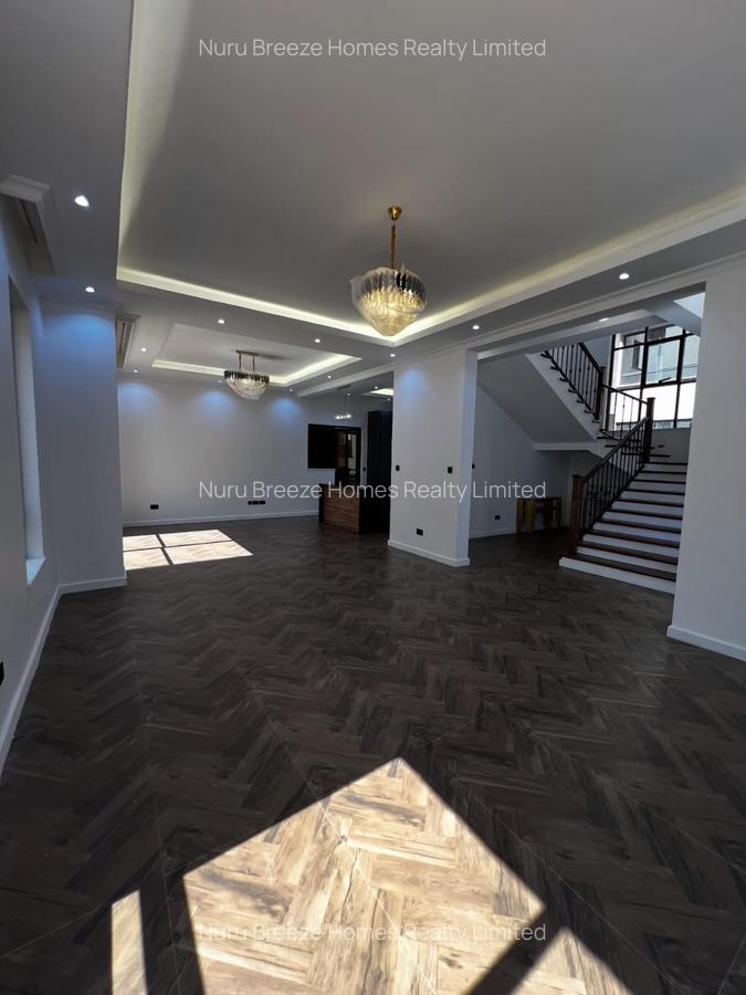 4 Bed Townhouse with En Suite in Lavington - 2