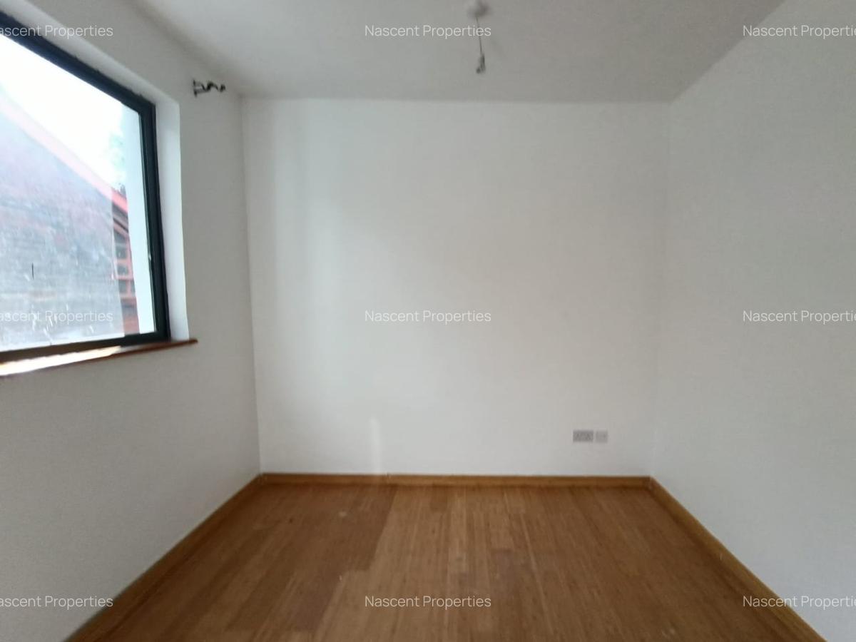 5 Bed Townhouse with En Suite in Lavington - 5