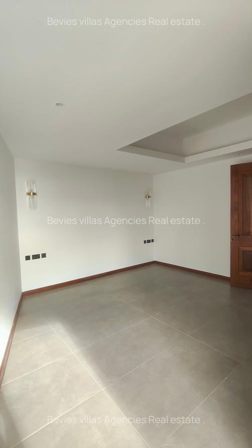 Serviced 4 Bed Apartment with En Suite at Riverside - 8