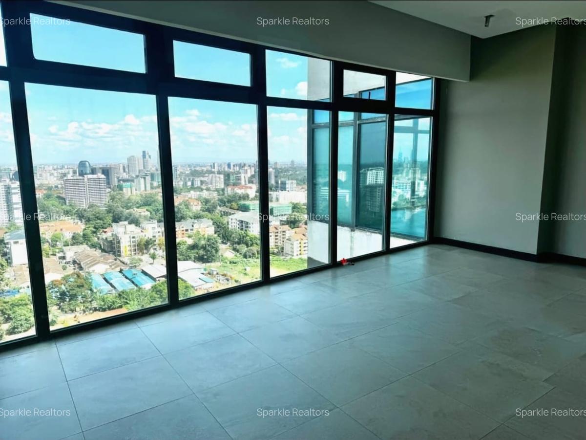 3 Bed Apartment with En Suite at Church Road - 4