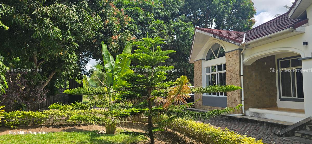 3 Bed House with En Suite at Mtwapa - 11