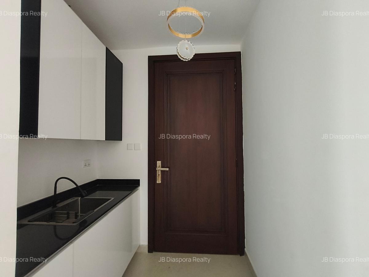 4 Bed Apartment with En Suite at General Mathenge - 11