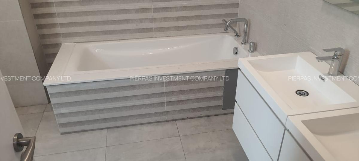 Serviced 2 Bed Apartment with En Suite in Lavington - 18
