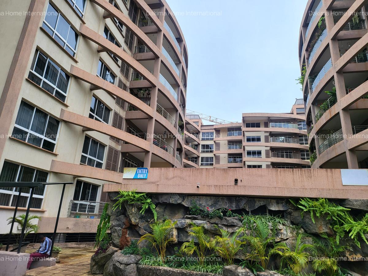 4 Bed Apartment with En Suite in General Mathenge - 1