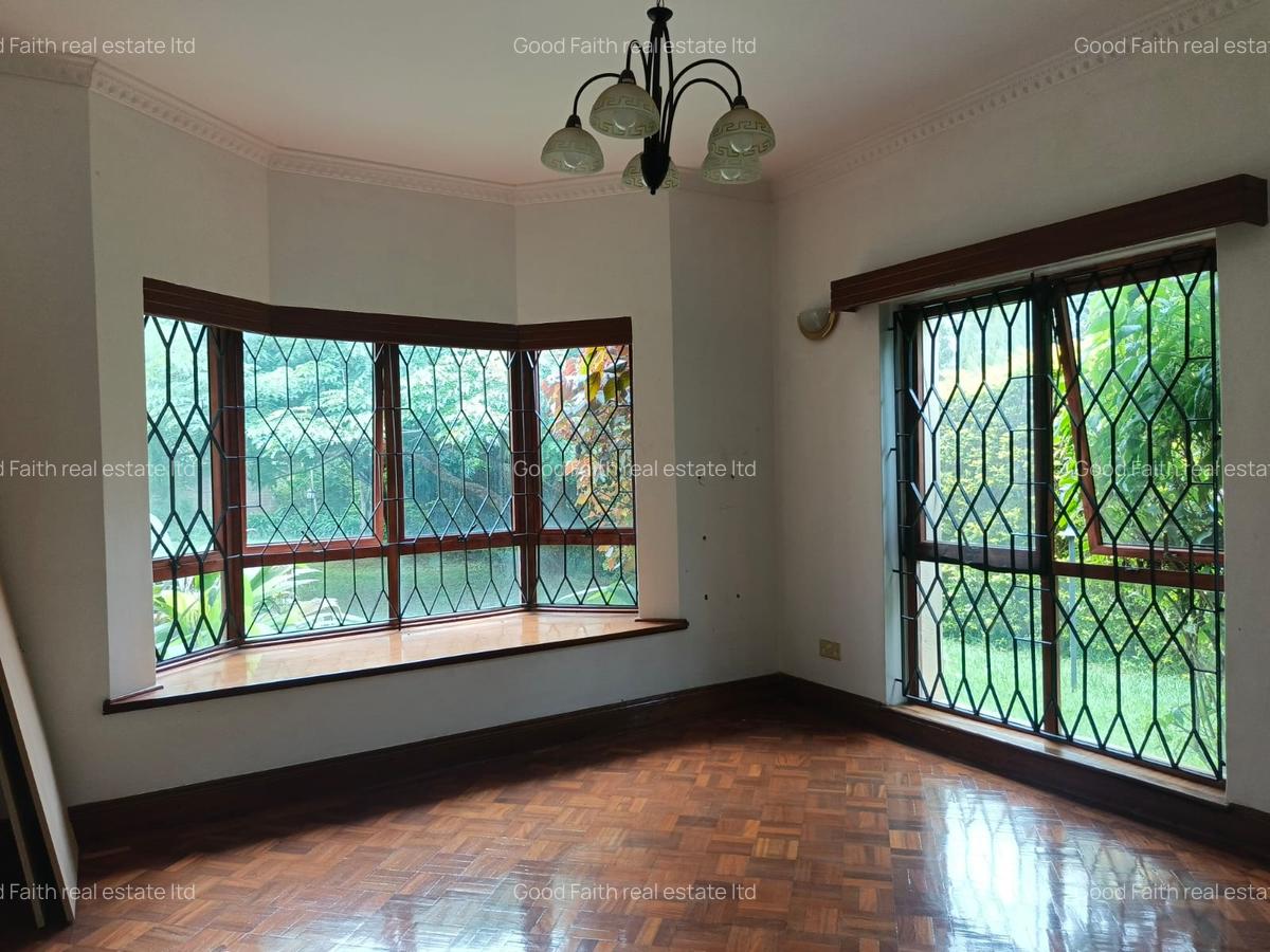 5 Bed Townhouse with En Suite in Runda - 8