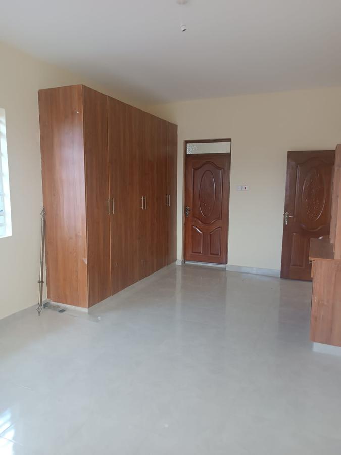 3 Bed House with En Suite at Acacia - 7