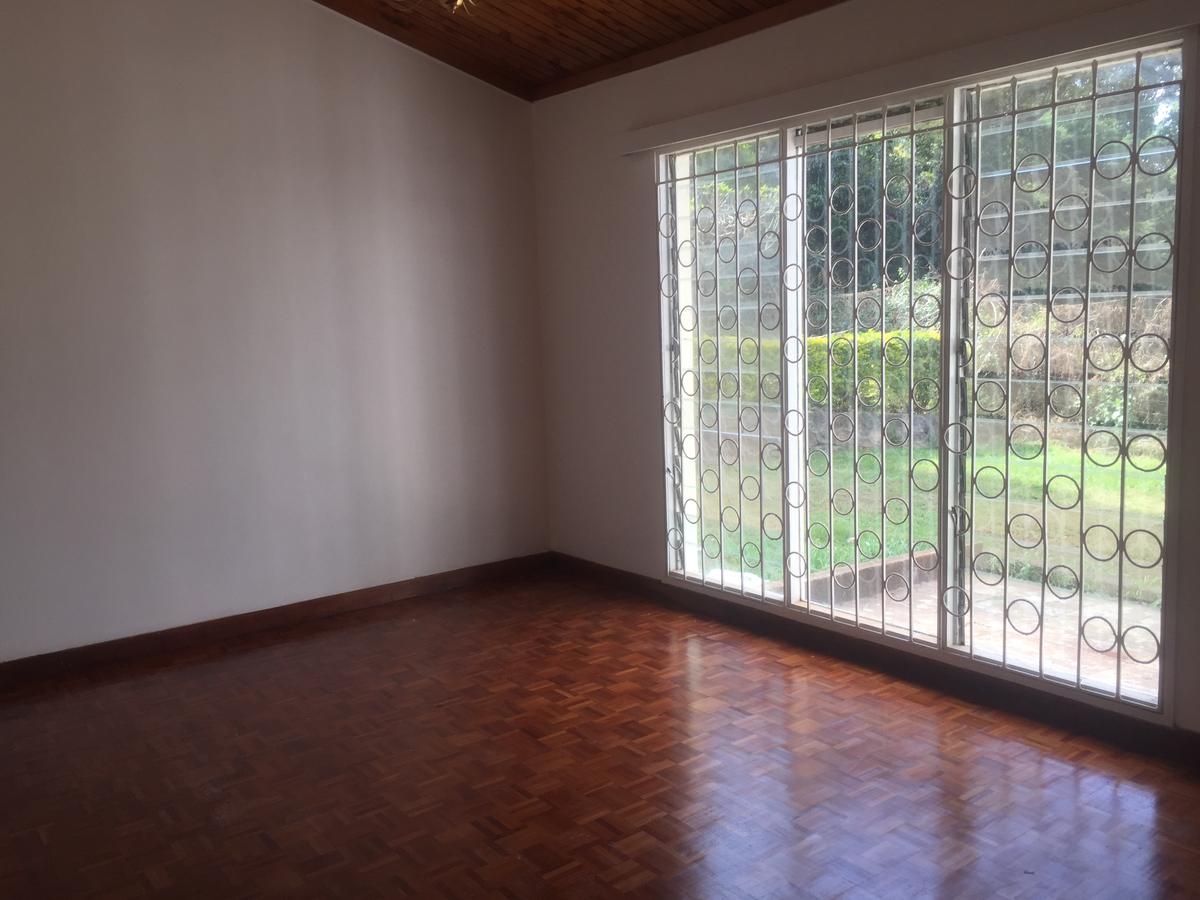 4 Bed House with En Suite in Loresho - 11