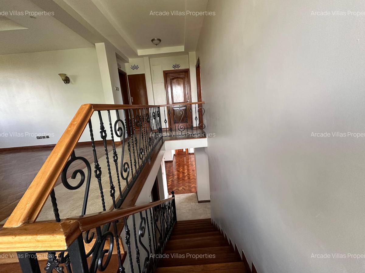 Serviced 4 Bed Apartment with En Suite in Riverside - 10