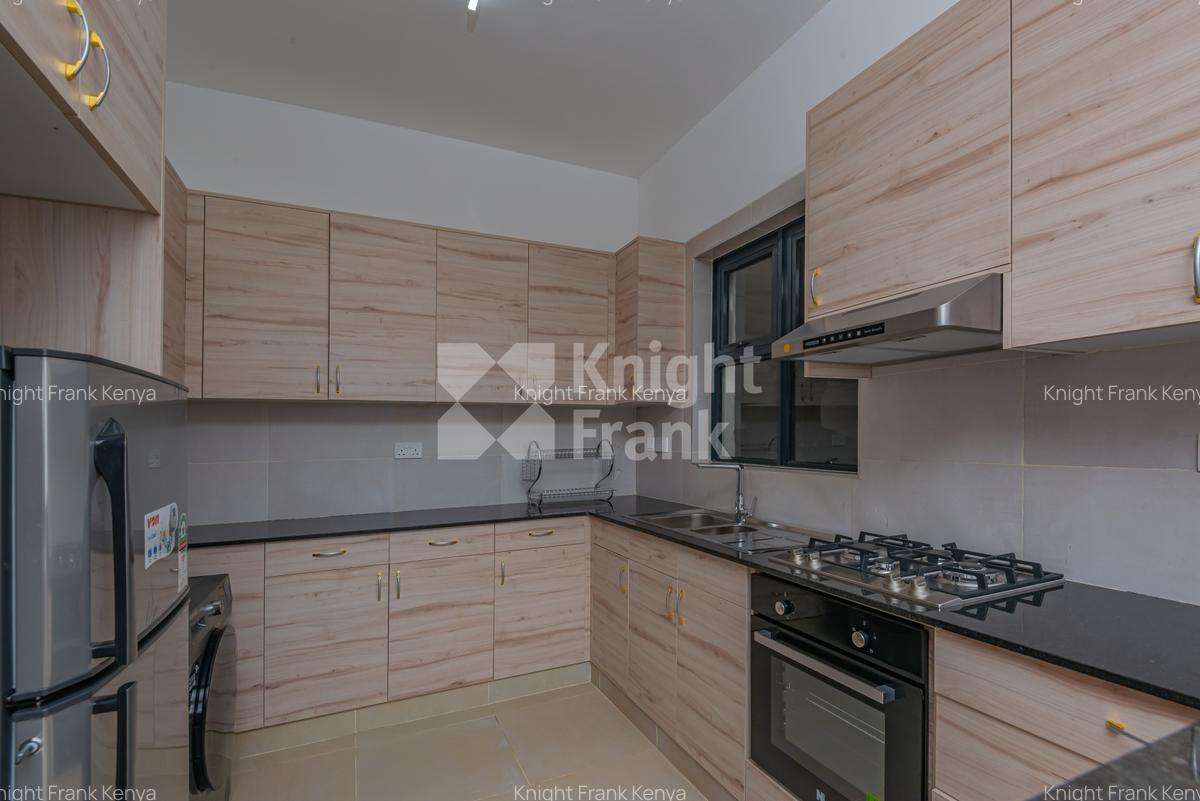Serviced 2 Bed Apartment with En Suite at Lantana Road - 2