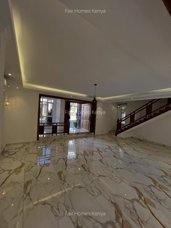 5 Bed Townhouse with En Suite at Lavington Green - 10