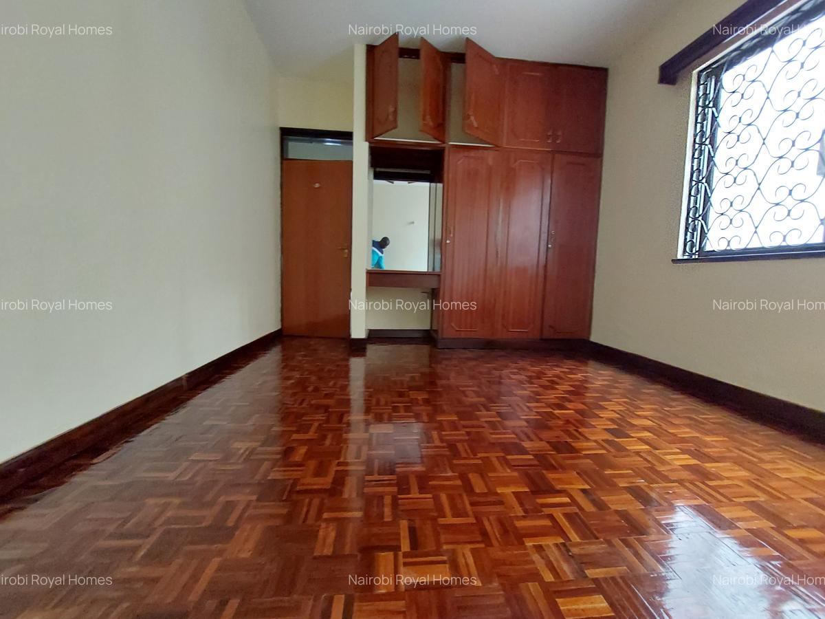 6 Bed Townhouse with En Suite at Kilimani Road - 6
