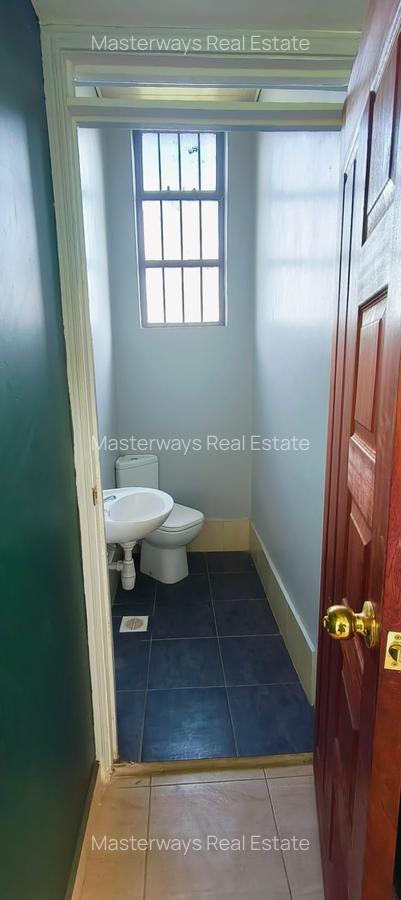 2,432 ft² Warehouse with Service Charge Included in Kamakis - 17