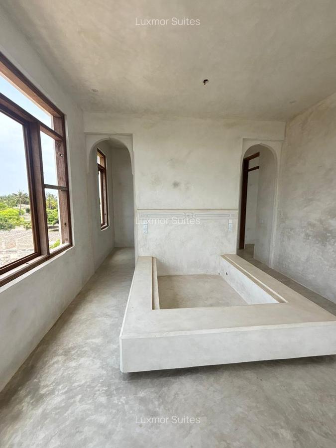 5 Bed Villa with En Suite at Lamu Shela Area - 10