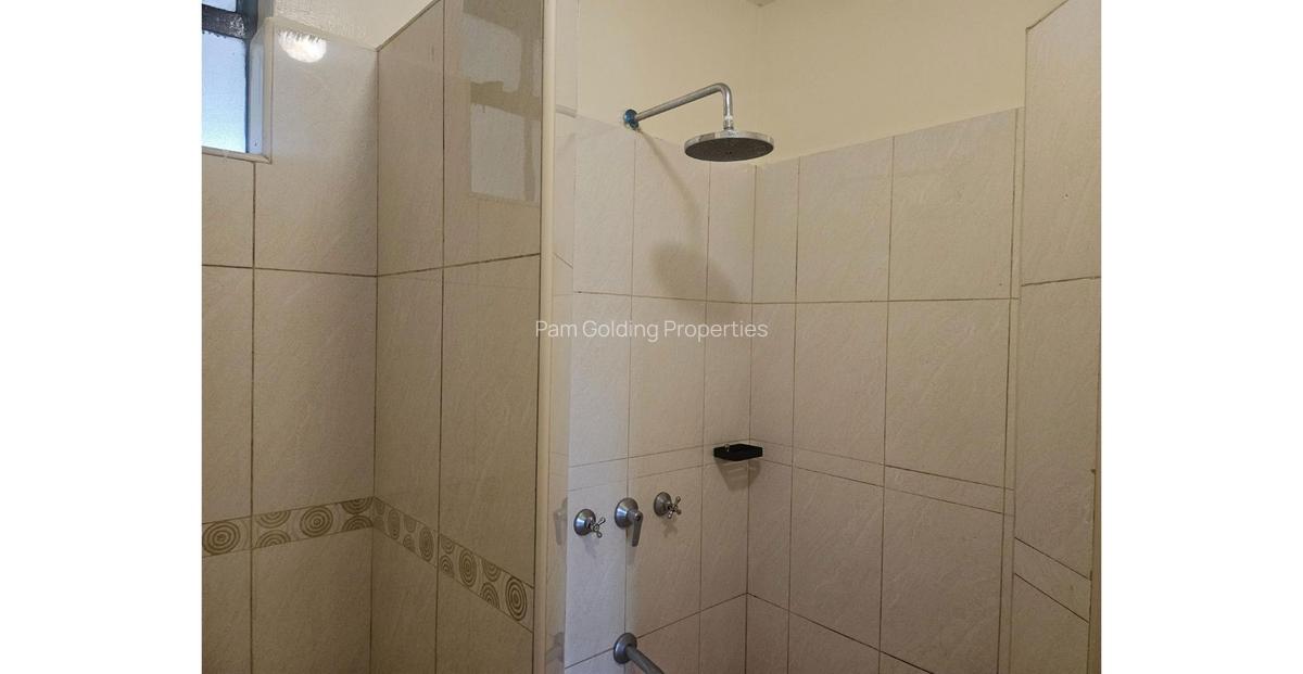 3 Bed Apartment with En Suite in Kileleshwa - 3
