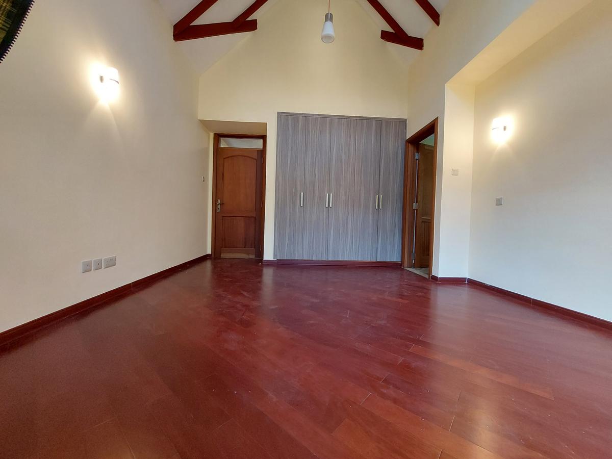 5 Bed Townhouse with En Suite at Convent Drive - 8