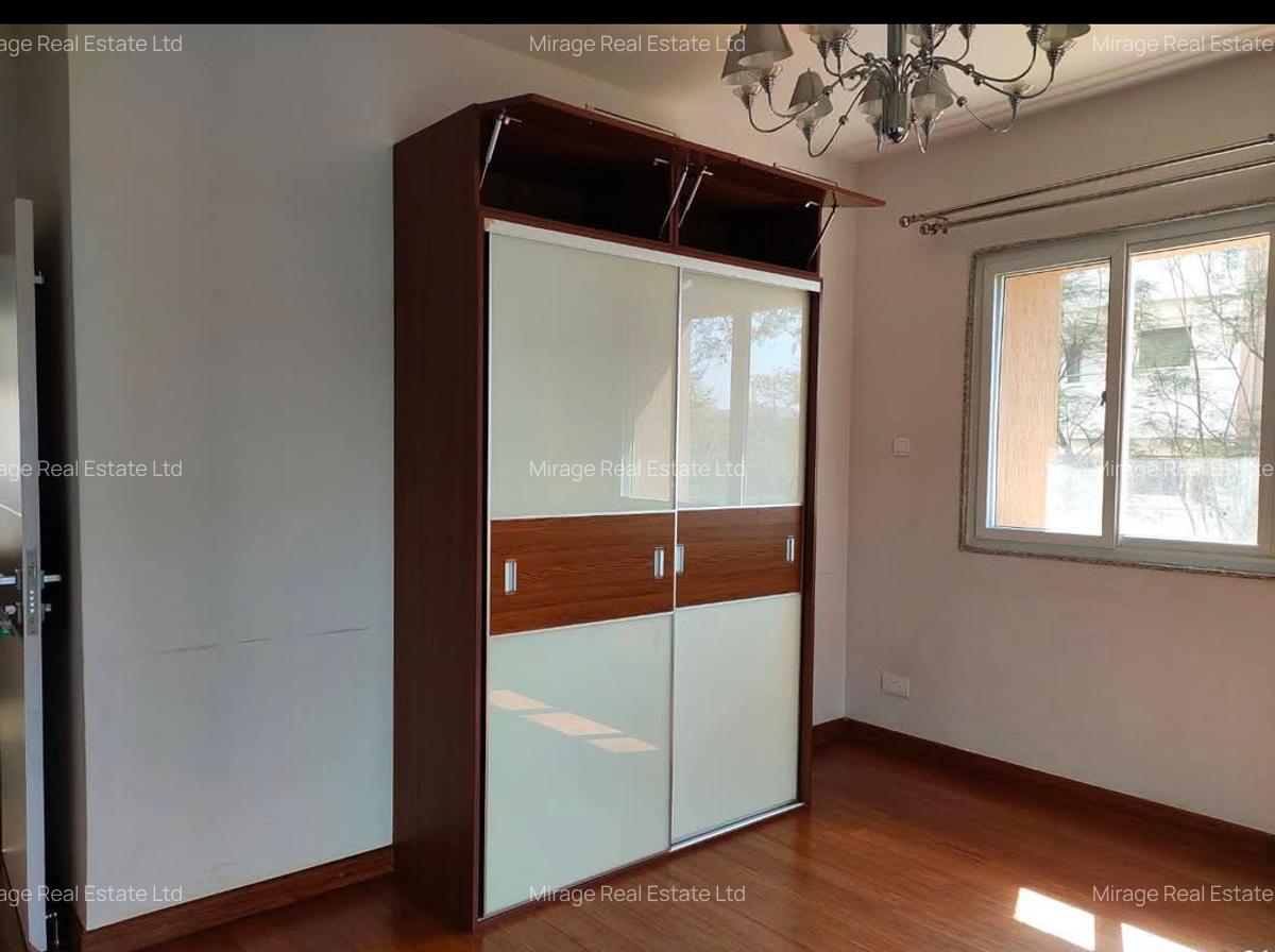 2 Bed Apartment with En Suite in Westlands Area - 9