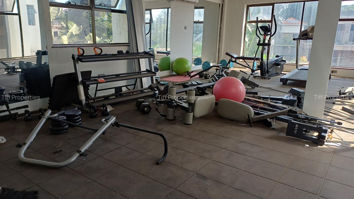 7 Bed House in Runda - 16