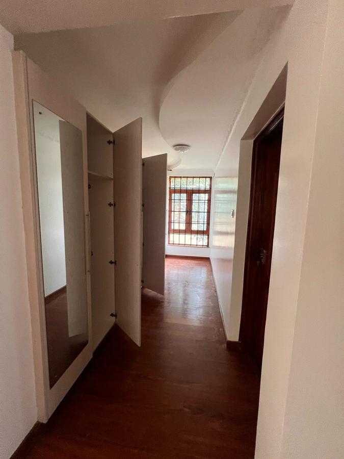 5 Bed Villa in Runda - 3