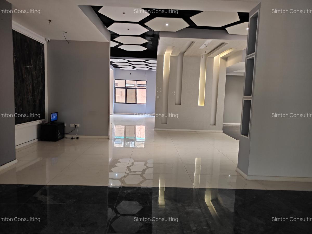 Office at Sarit Centre - 12