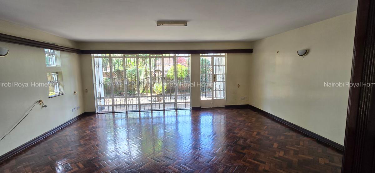 5 Bed Townhouse with Staff Quarters at Lavington Green - 17