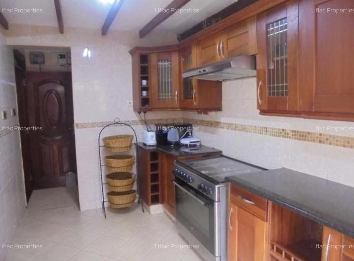 4 Bed Townhouse with En Suite in Runda - 5