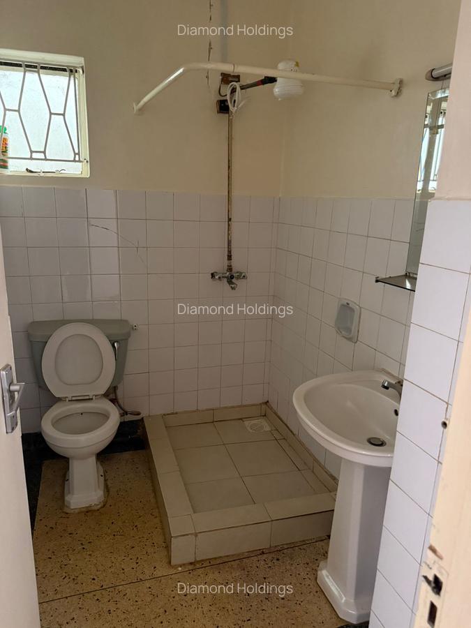 3 Bed Apartment with En Suite at Parklands - 10