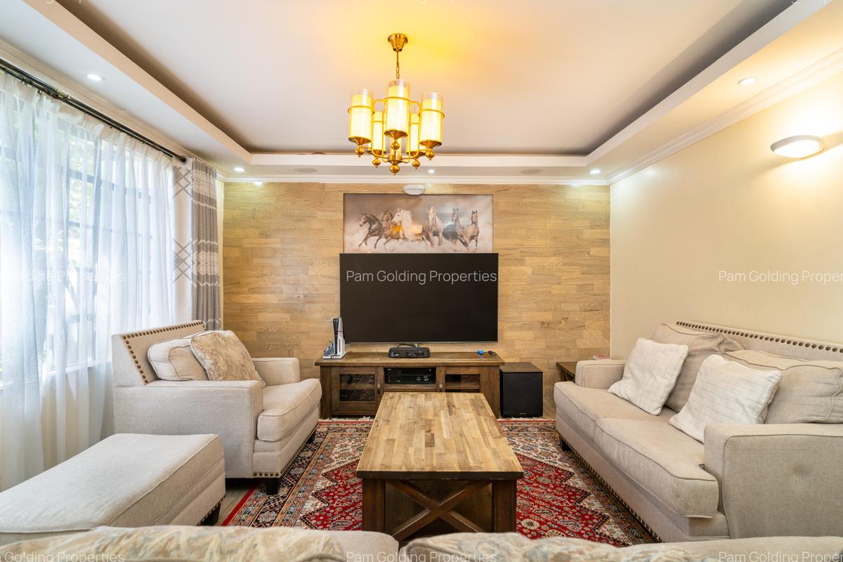 4 Bed Townhouse with En Suite at Off Namanga Road - 2