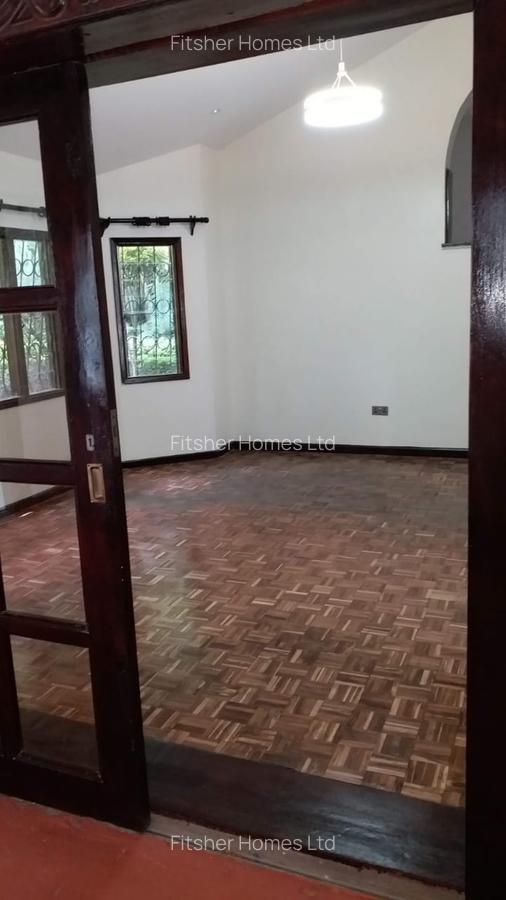 4 Bed House with En Suite in Kilimani - 9