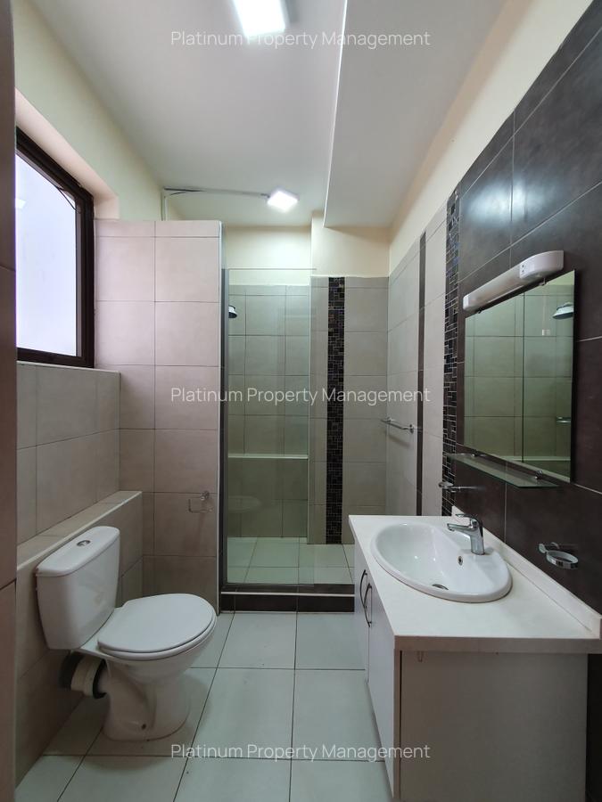 4 Bed Apartment with En Suite at One West Park - 16