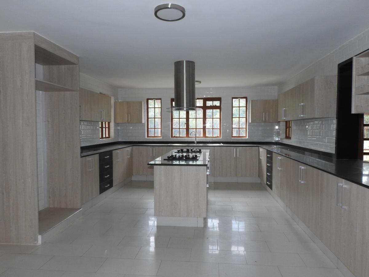 7 Bed Villa with En Suite at Windy Ridge - 3