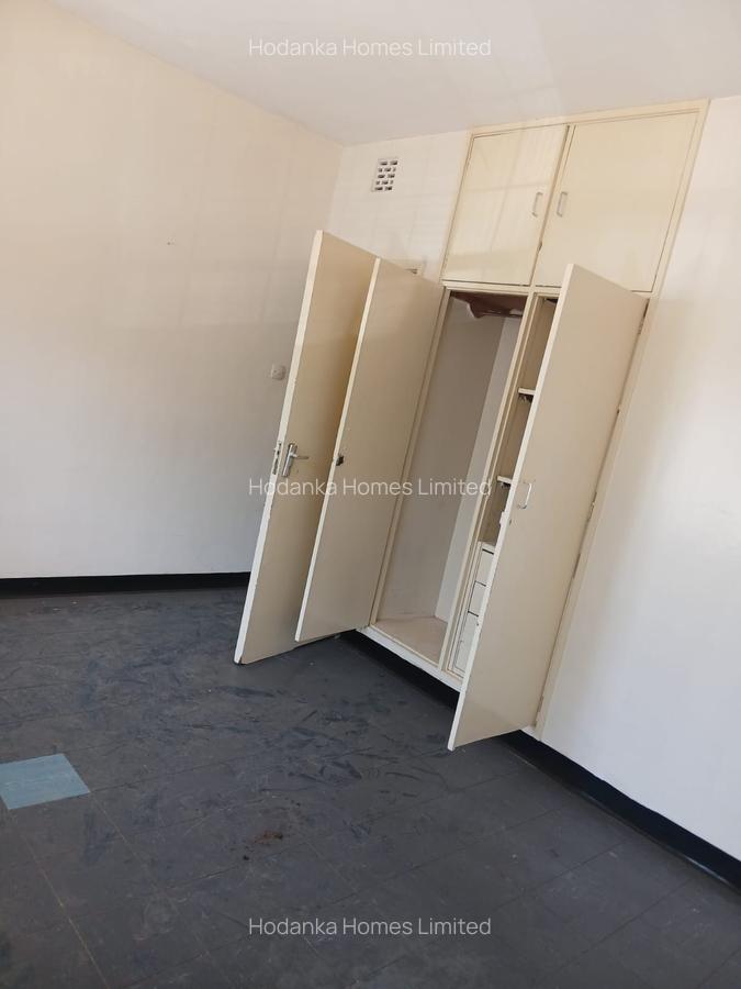 3 Bed Villa with En Suite at Kilimani - 4