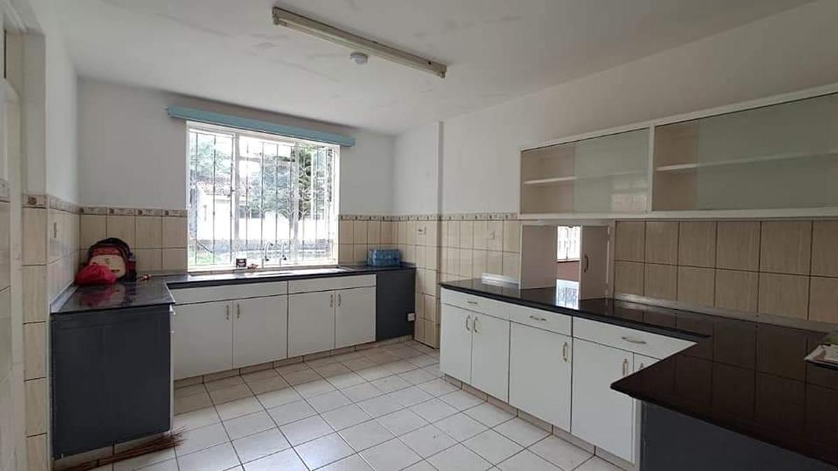 4 Bed House with En Suite at Loresho - 3