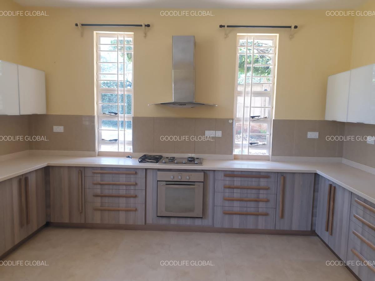 5 Bed House with En Suite at Runda - 17