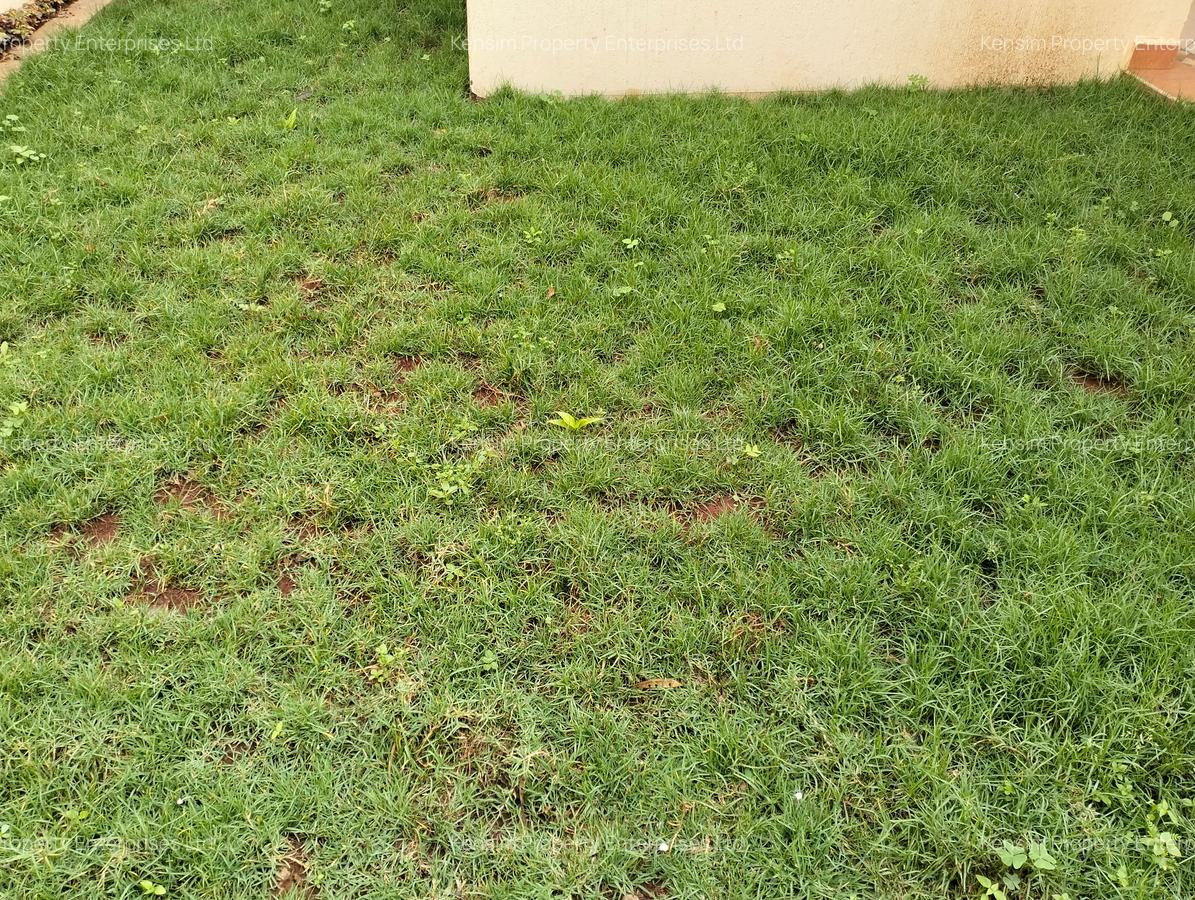 4 Bed Townhouse with En Suite in Kyuna - 7