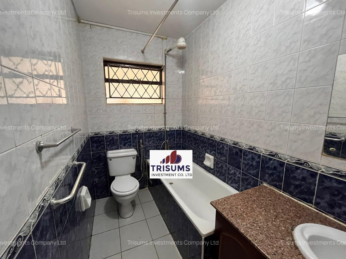 4 Bed Apartment with En Suite at Rhapta Road - 6