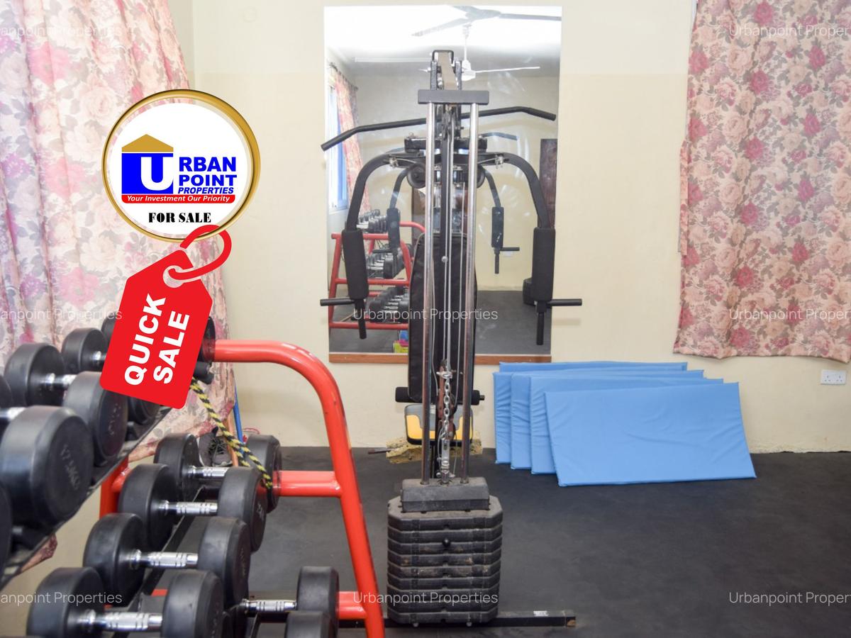 3 Bed Apartment with Swimming Pool in Mtwapa - 5