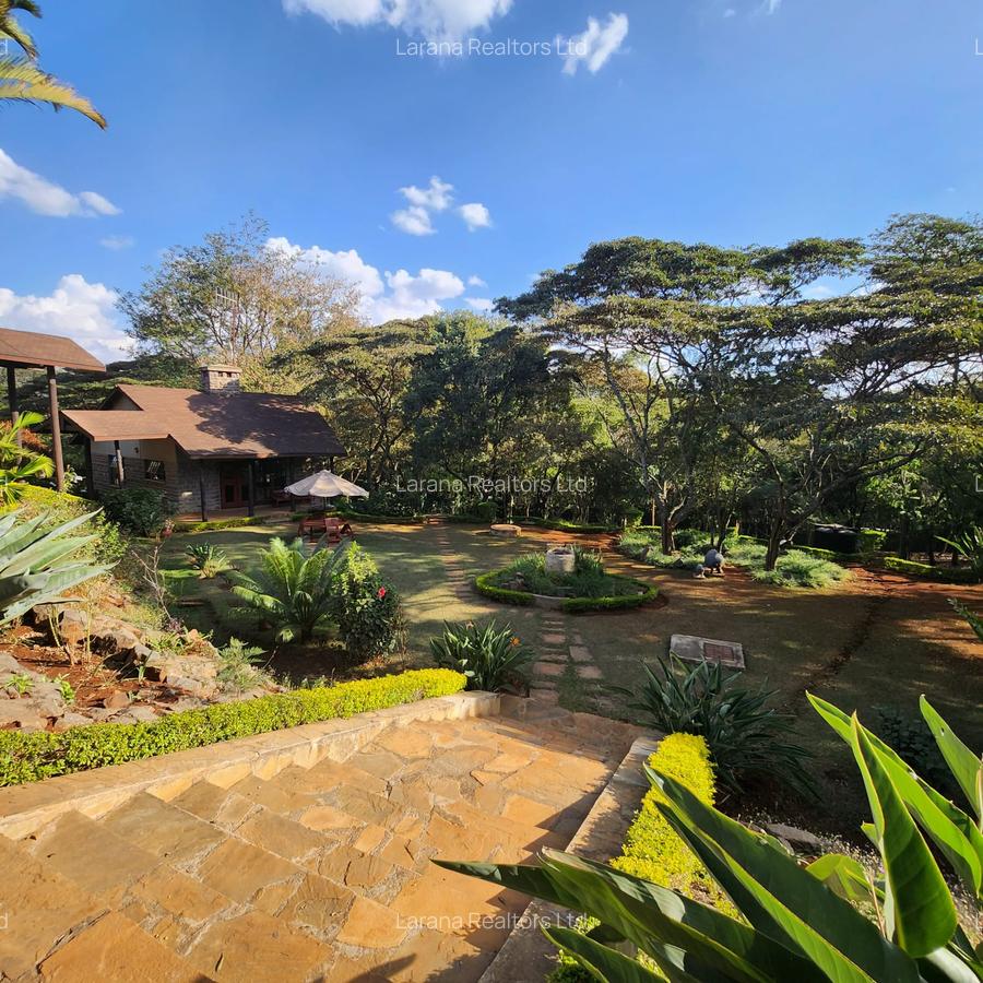 5 Bed House with En Suite at Hardy - 19