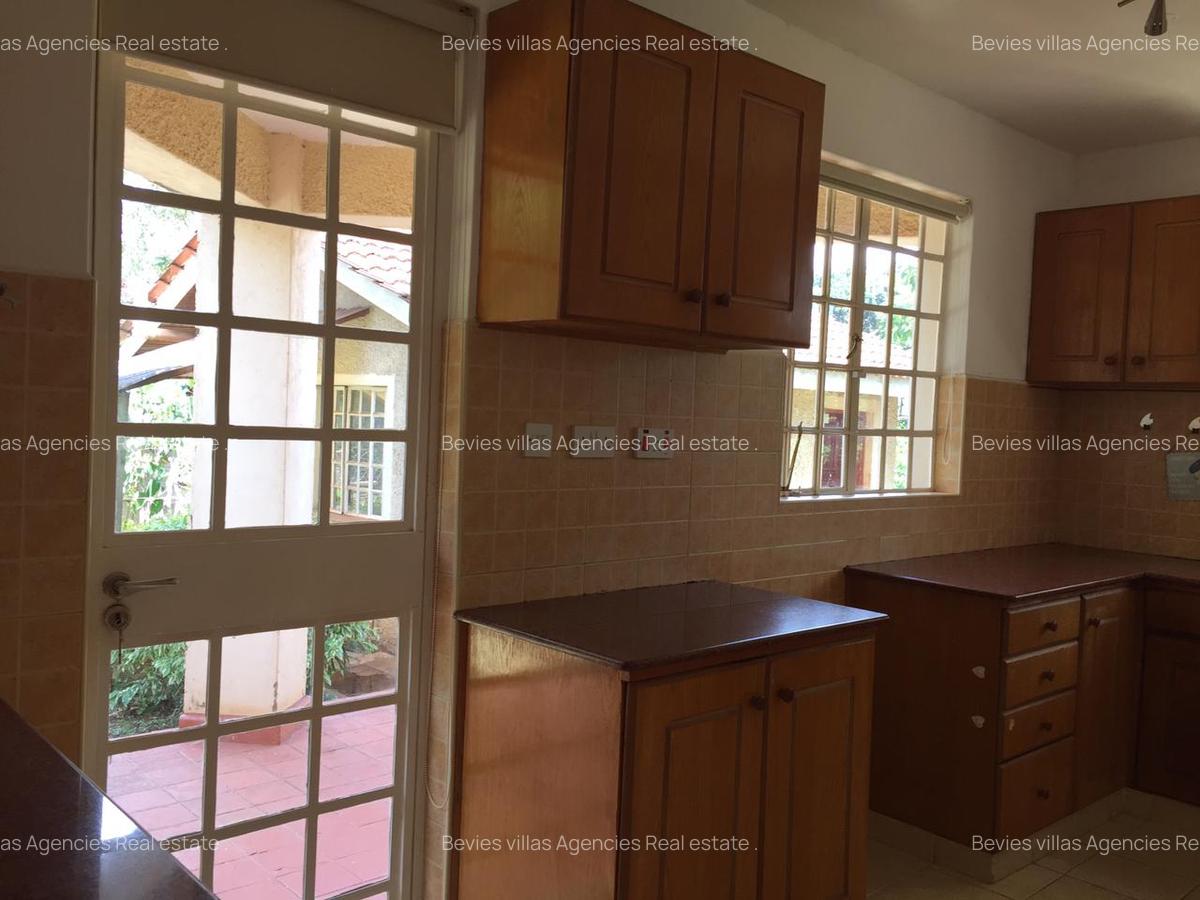 3 Bed House with En Suite at Runda - 19