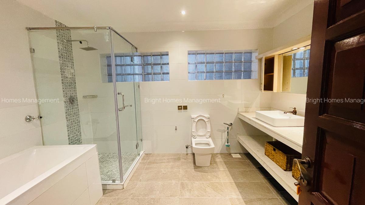 4 Bed Villa with En Suite in Muthaiga - 13