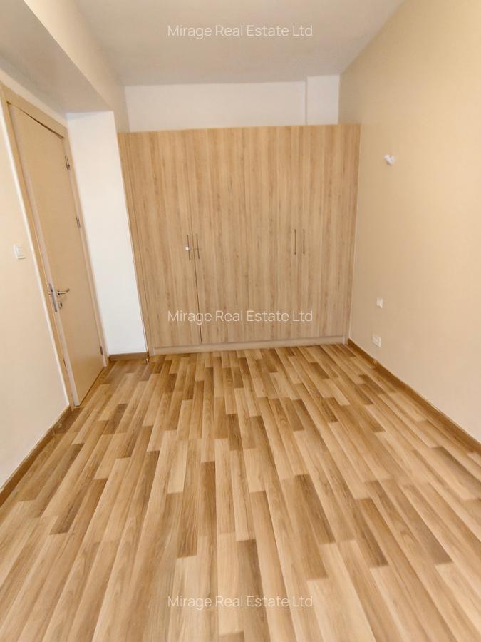 4 Bed Apartment with Swimming Pool in Parklands - 9