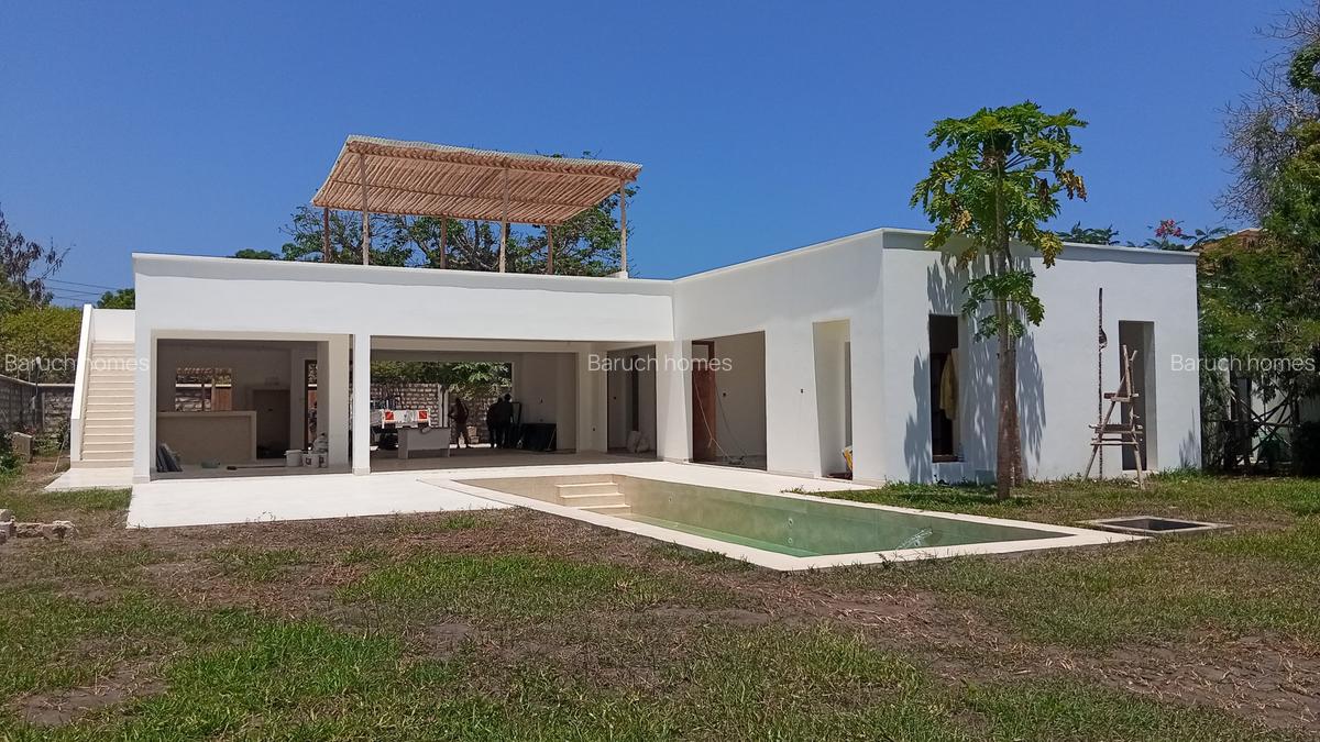 3 Bed Villa with En Suite in Diani - 3